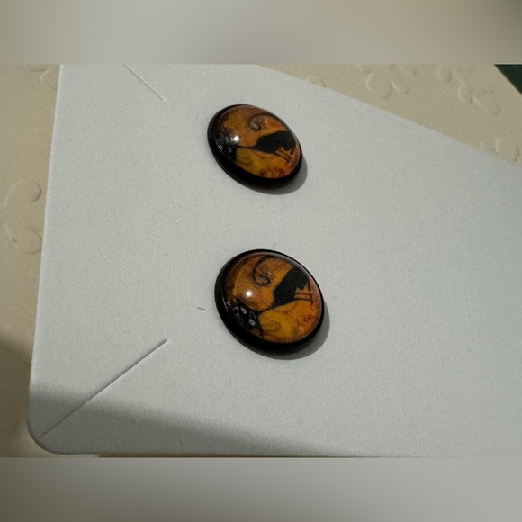 ❄️ SALE! Black Cat Button Stud Earrings Black Metal & Glass - Picture 6 of 11